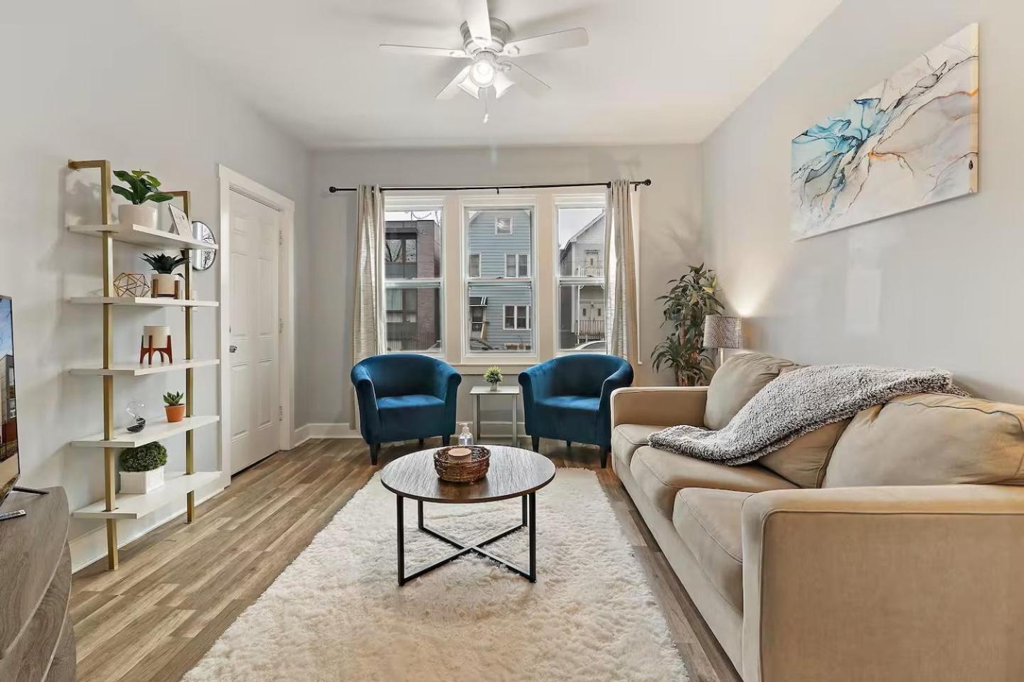 Explore The Sleek 2br Gem In North Appartement *