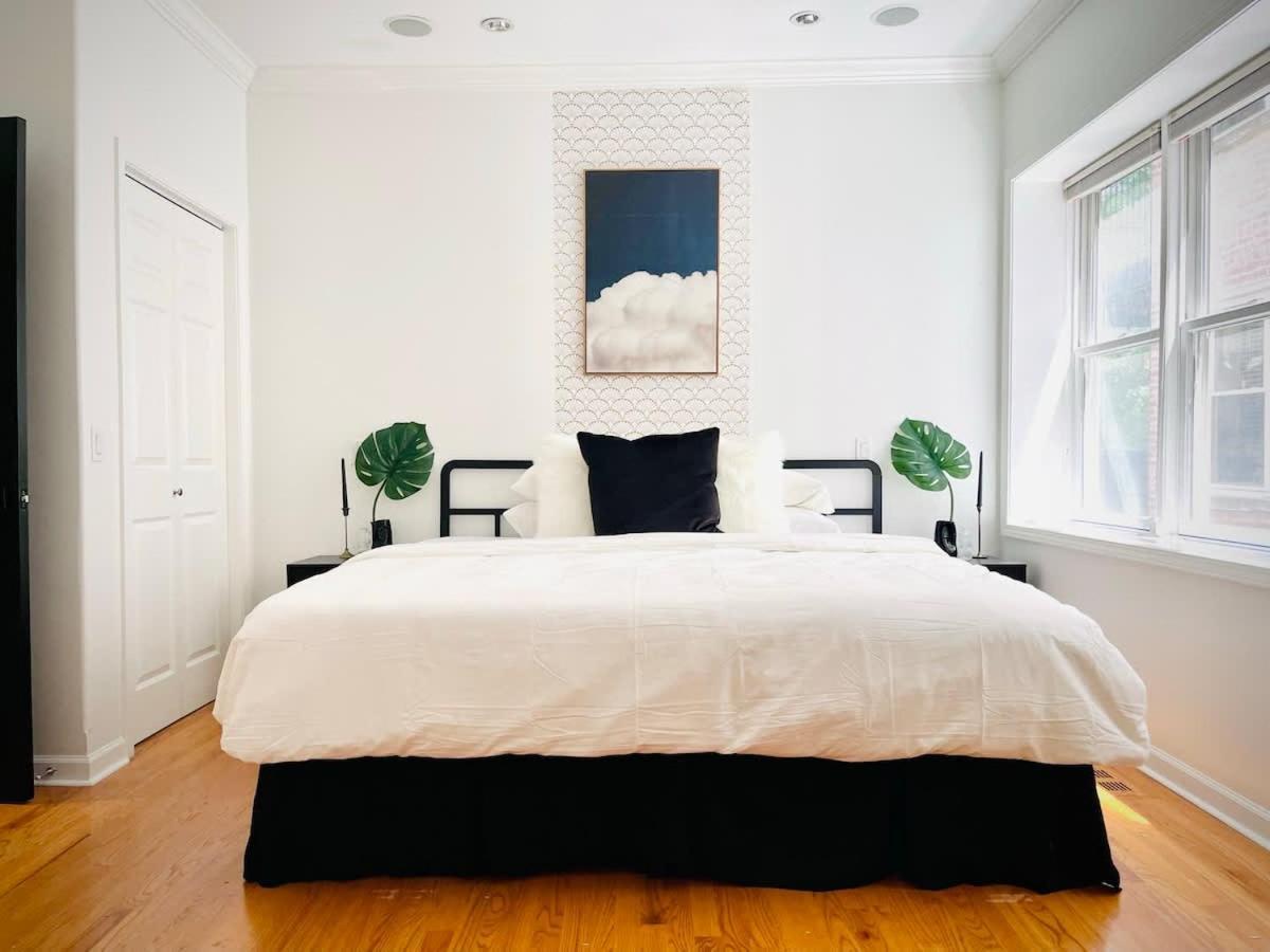 Beautiful 7 Bed, 3.5 Bathroom