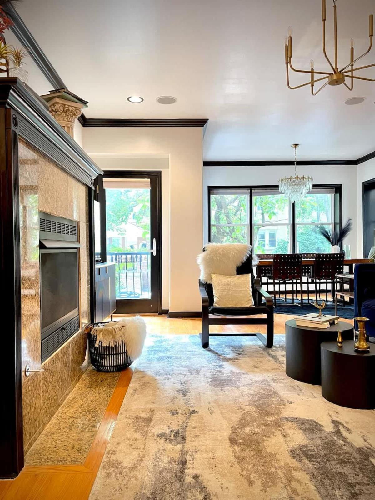 Beautiful 7 Bed, 3.5 Bathroom