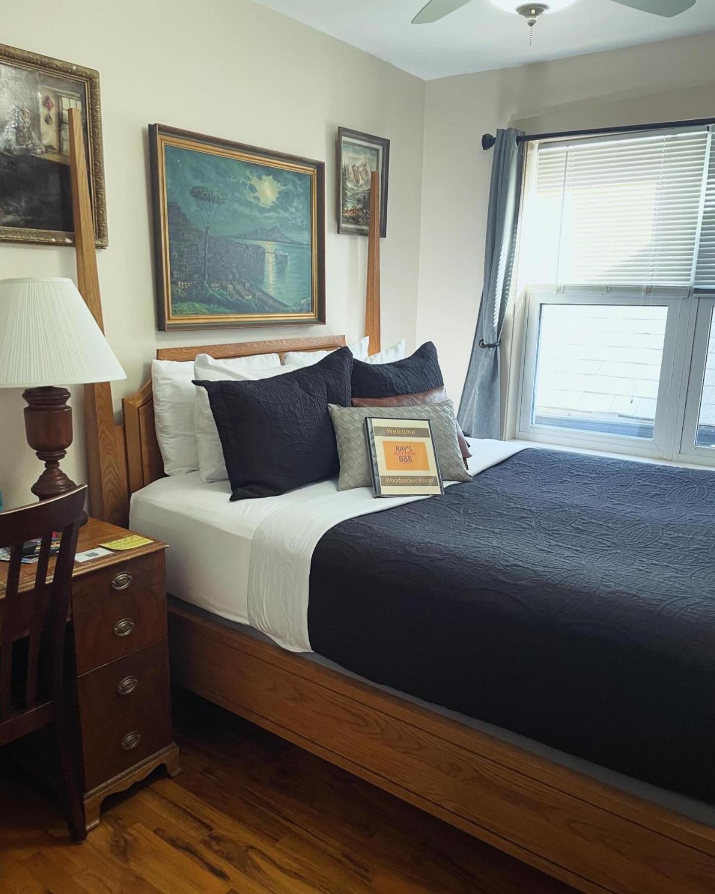 Ray's Bucktown Bed & Breakfast 3*
