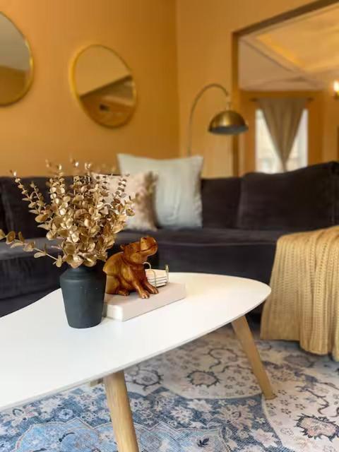 Apartamento Luxurious Andersonville Oasis