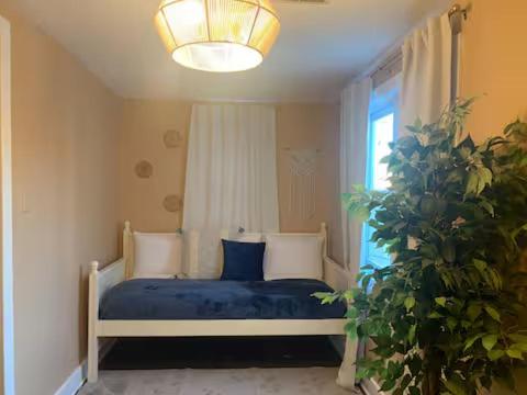 Apartment Luxurious Andersonville Oasis *