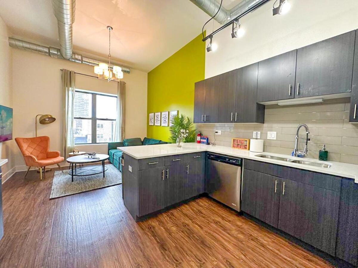 Modern 3Br South Loop Stay Near Mccormick Place & Soldier Field Walk To Downtown Apartment Chicago