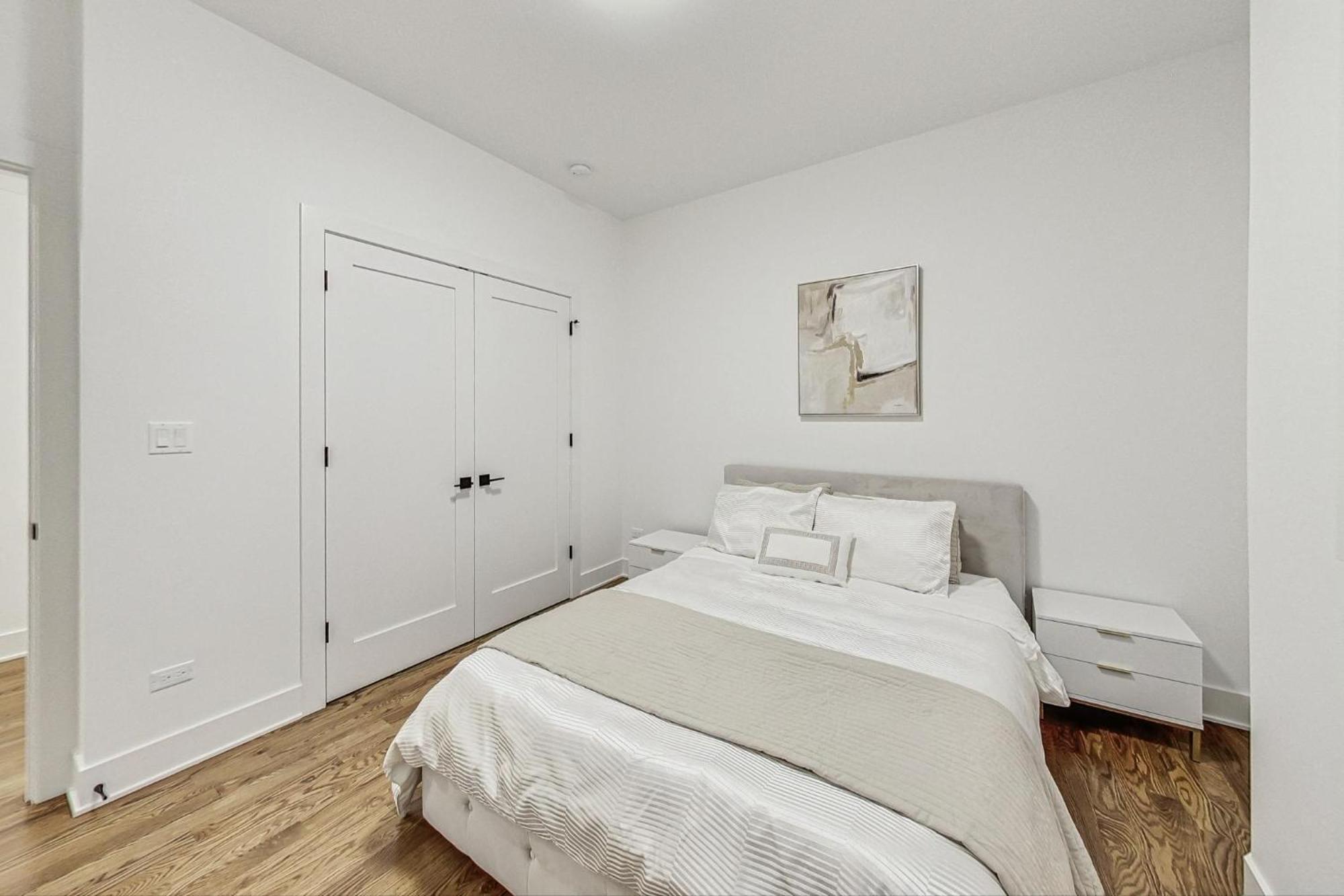 Apartment Luxurious Lincoln Park With Gourmet Kitchen