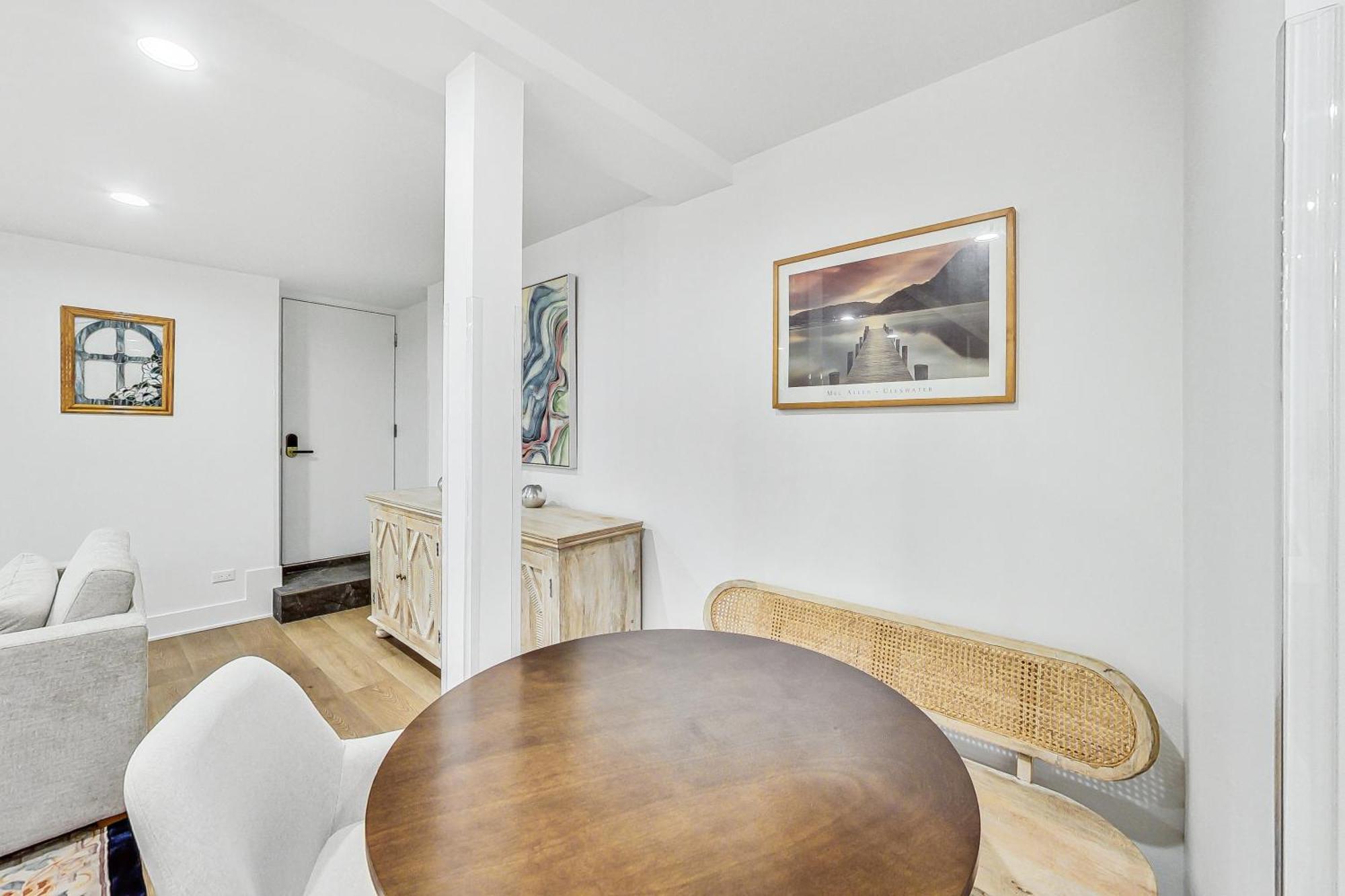 Apartment Luxurious Lincoln Park With Gourmet Kitchen *