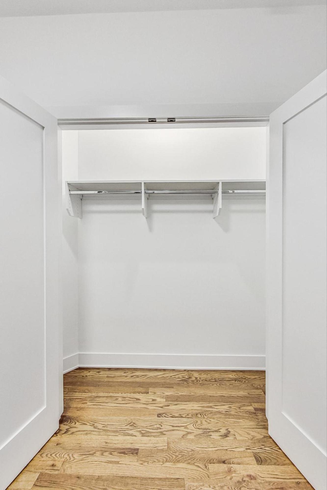 Luxurious Lincoln Park With Gourmet Kitchen *
