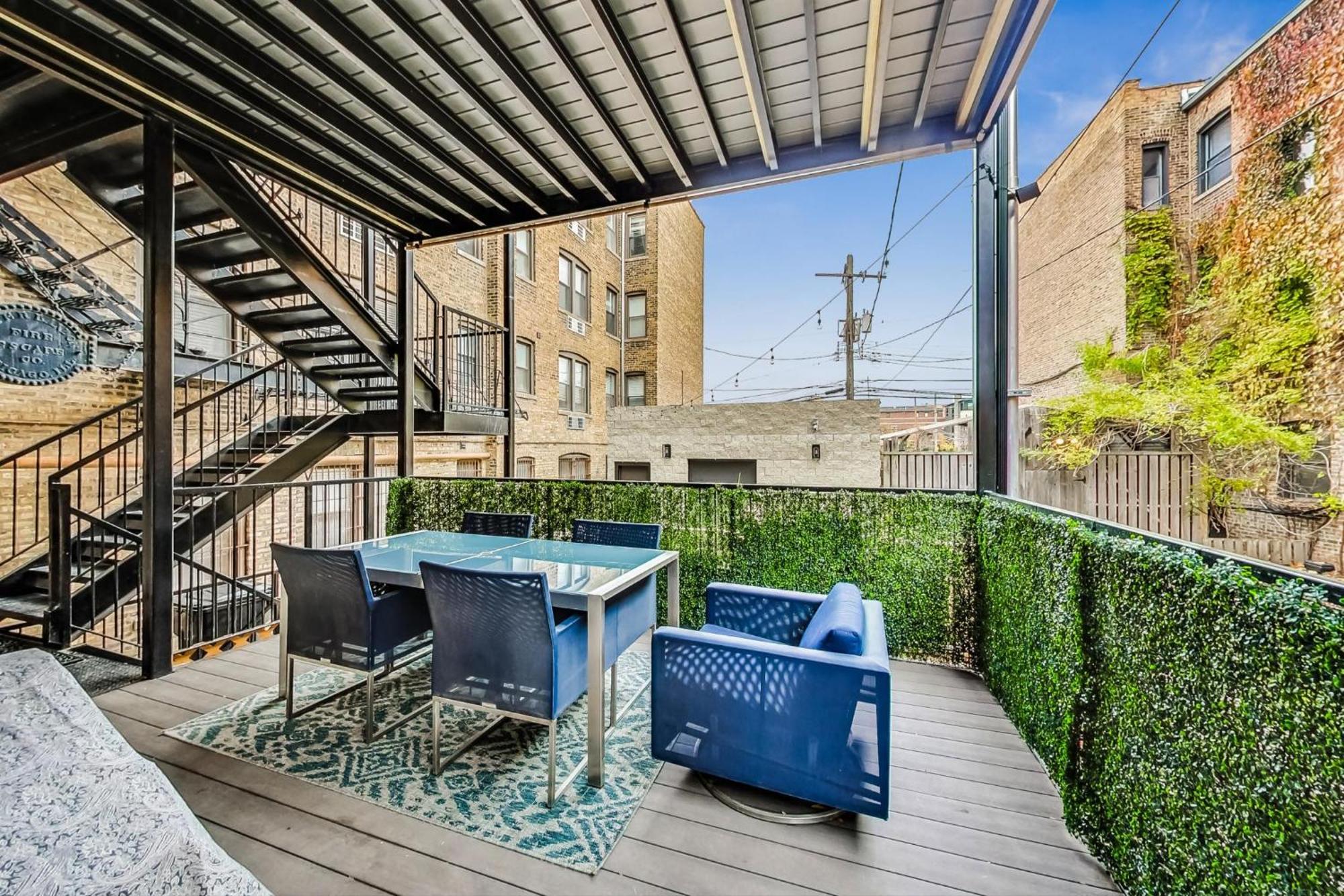 Apartment Luxurious Lincoln Park With Gourmet Kitchen