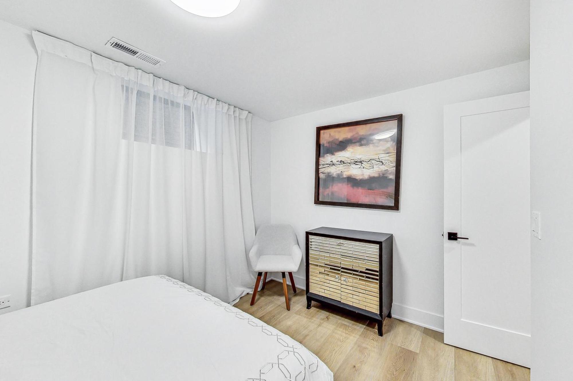 Apartment Luxurious Lincoln Park With Gourmet Kitchen *