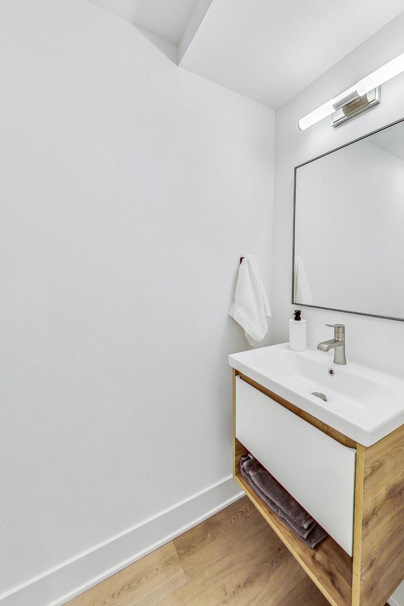 Luxurious Lincoln Park With Gourmet Kitchen Apartment Chicago