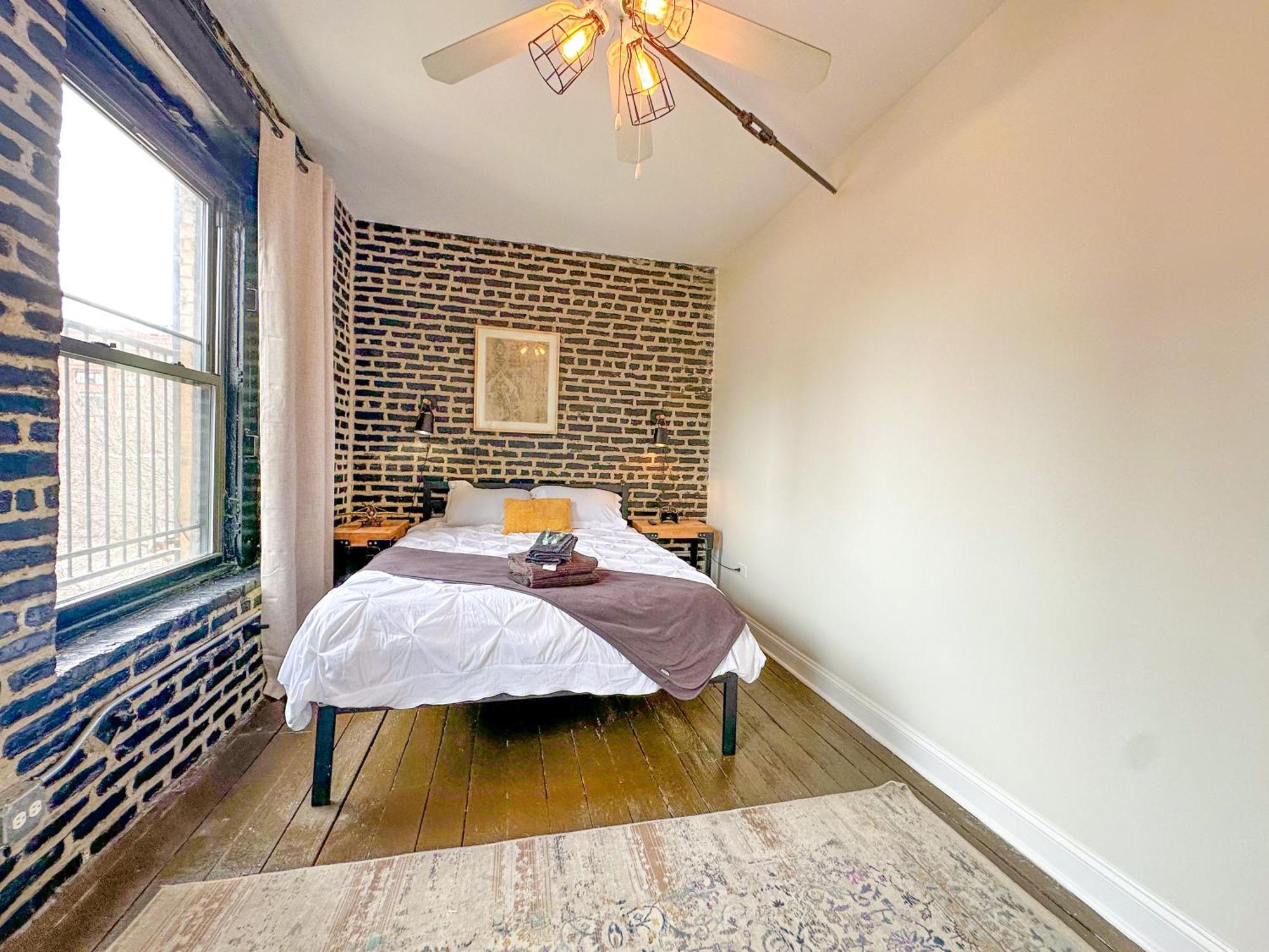 Mccormick Place Spacious 5Br Suite With Pool Table & Optional Parking Sleeps 10 Near Soldier Field And Grant Park Apartment *