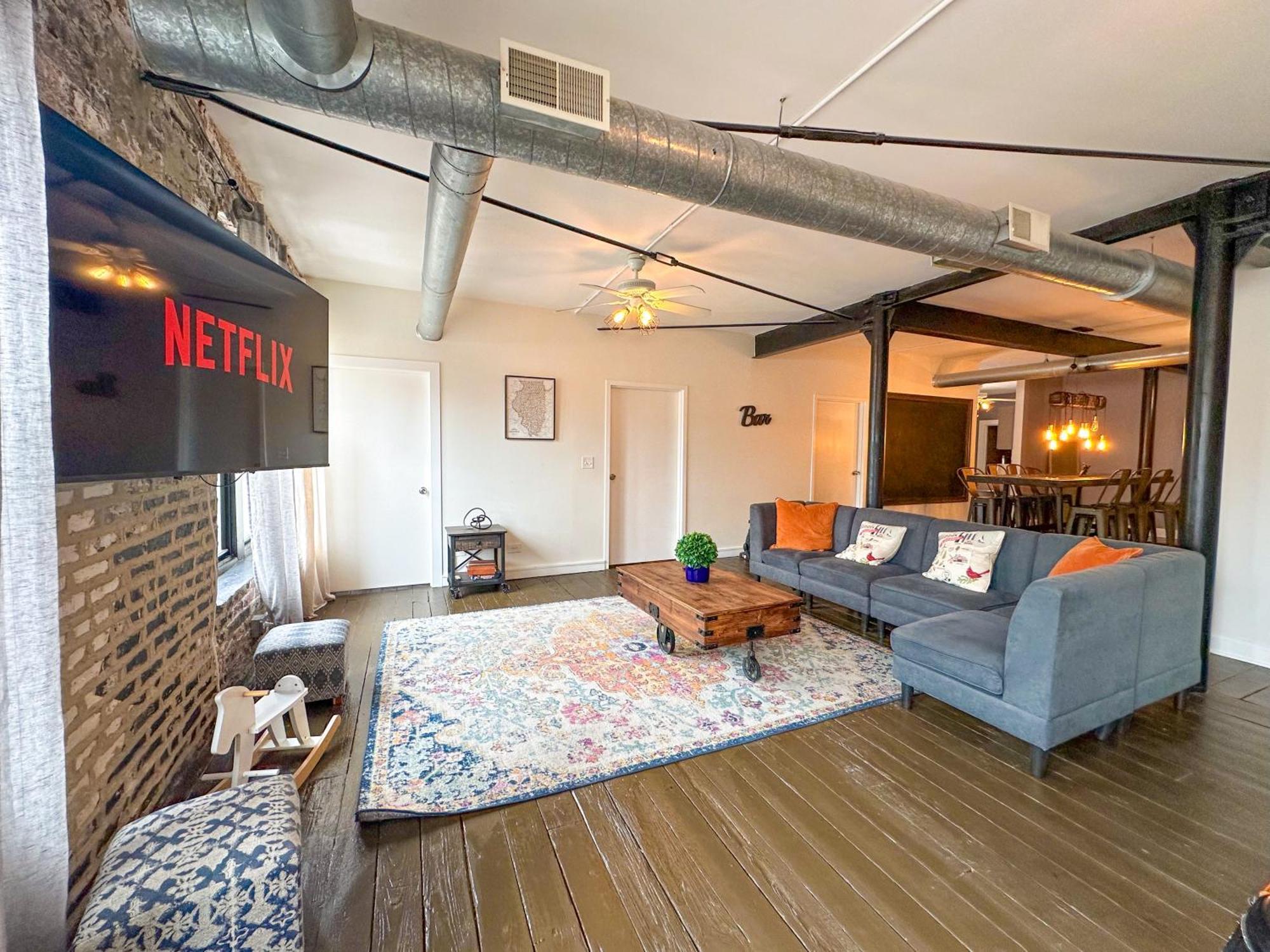 Mccormick Place Spacious 5Br Suite With Pool Table & Optional Parking Sleeps 10 Near Soldier Field And Grant Park * Chicago