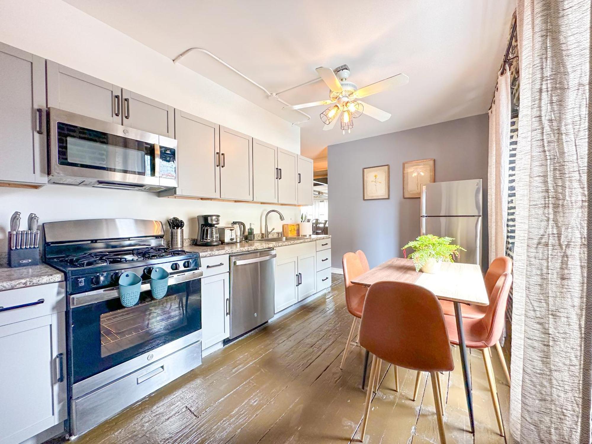 Mccormick Place Spacious 5Br Suite With Pool Table & Optional Parking Sleeps 10 Near Soldier Field And Grant Park * Chicago