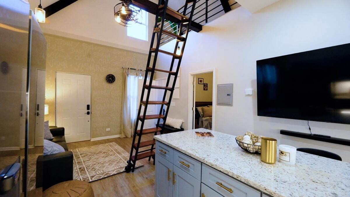 Apartment Private Loft - 15 Min From Downtown
