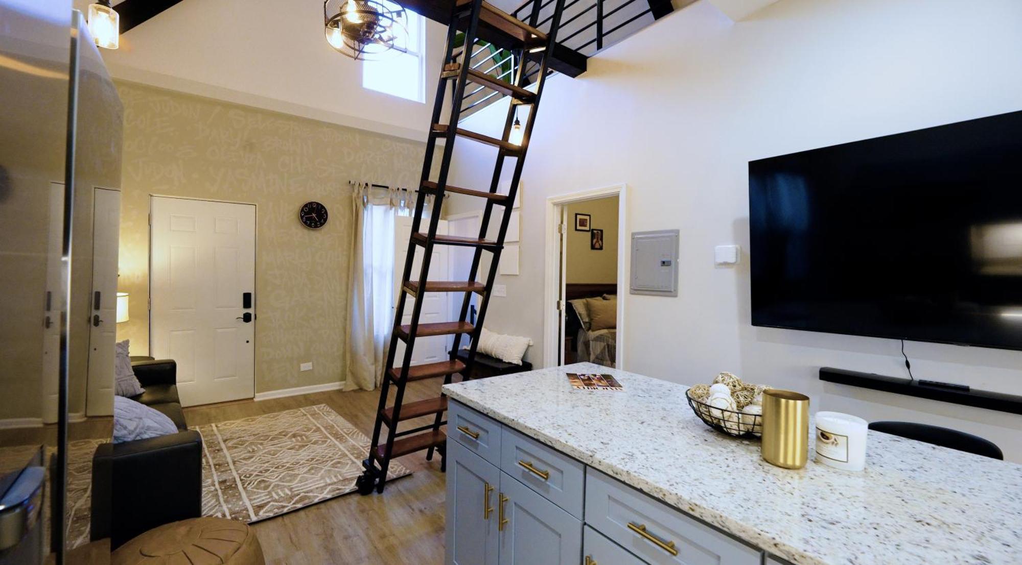 Private Loft - 15 Min From Downtown Apartment Chicago