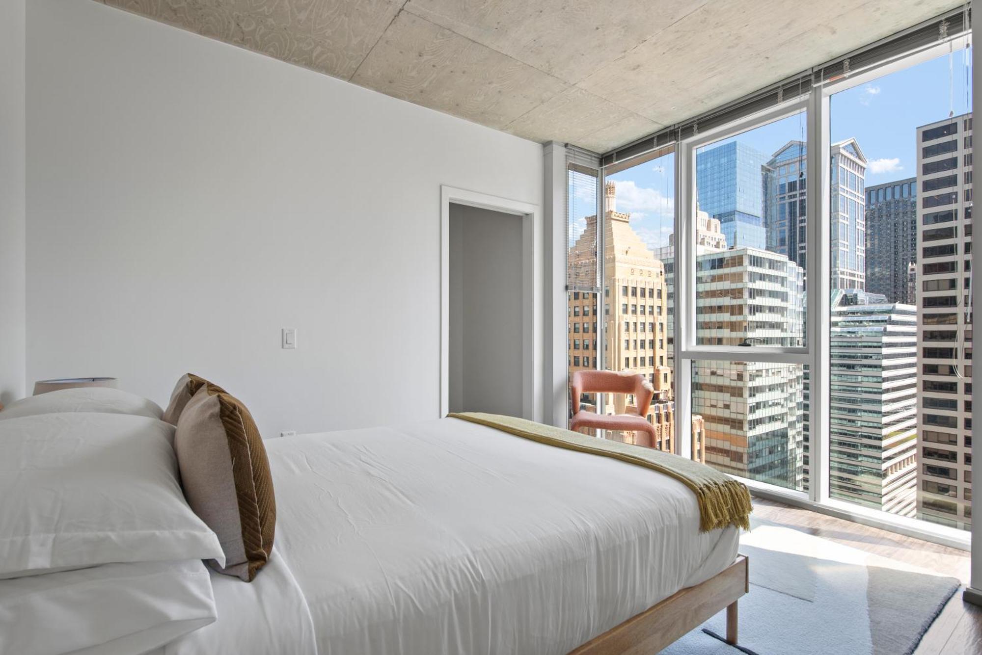 Apartment Linea Luxury Living With Indoor Pool And Rooftop Views In The Loop Chicago