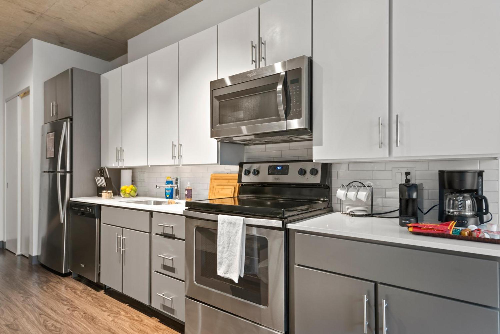 Linea Luxury Living With Indoor Pool And Rooftop Views In The Loop Apartamento *