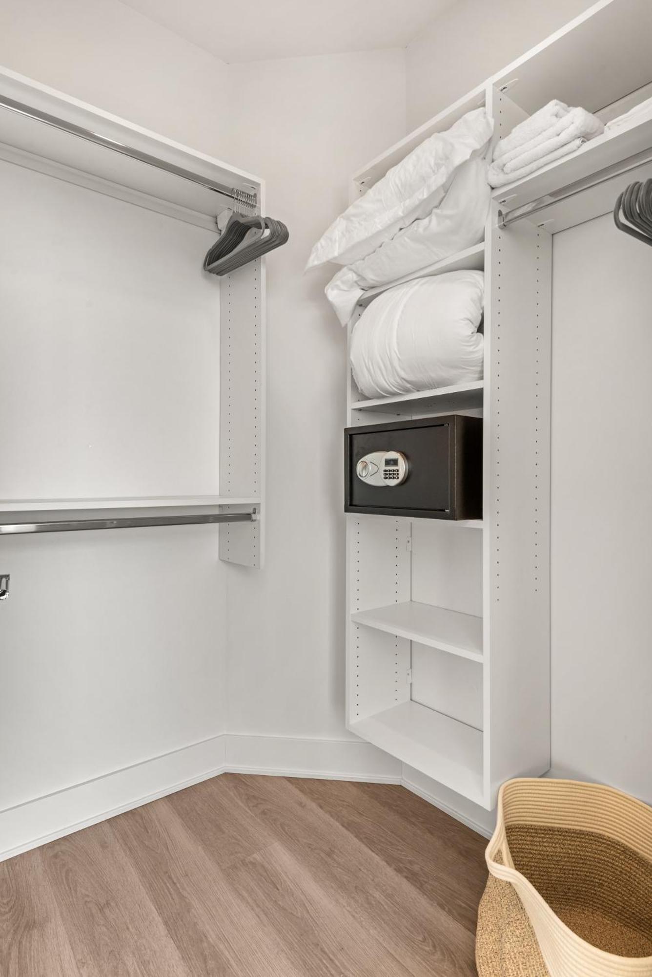 Avra Stylish Prime West Loop Location Near Union Park Apartamento