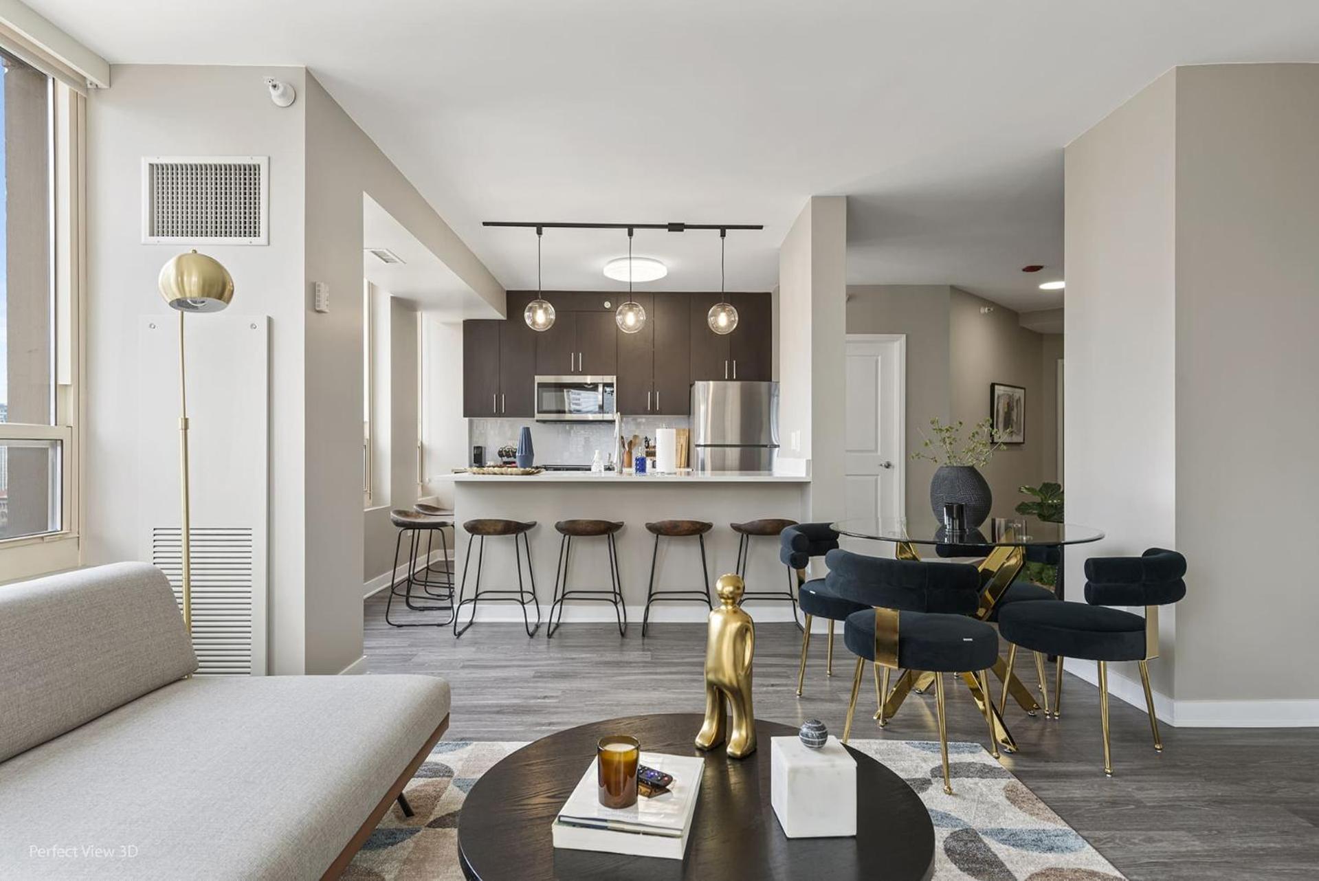 The Bernardin Gold Coast Luxury Near Magnificent Mile