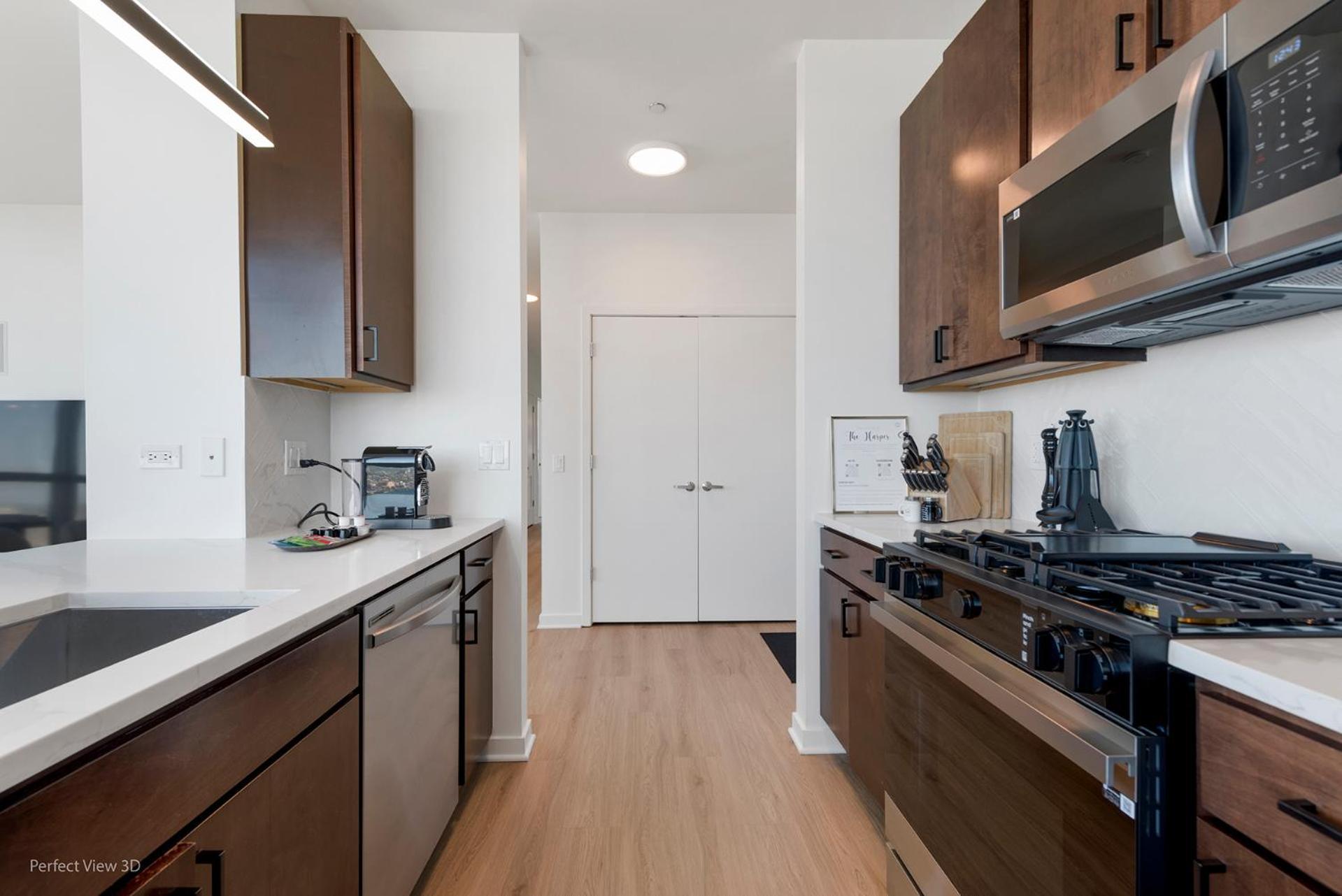 K2 Sky High With Stunning Views In West Loop *