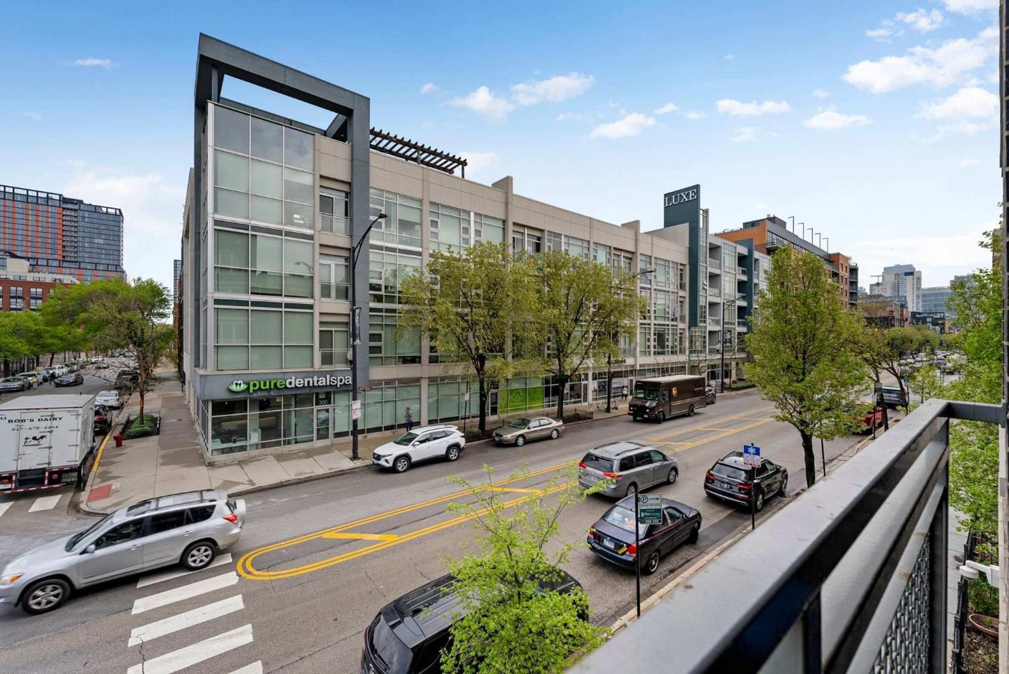 Apartment 1 Free Parking Gym Balcony Sleeps 12