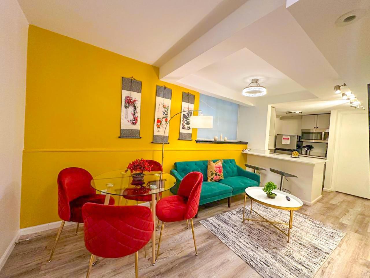 Japanese Themed 2bedroom In Gold Coast For Up To 4 Guests With Optional Valet Parking * Chicago