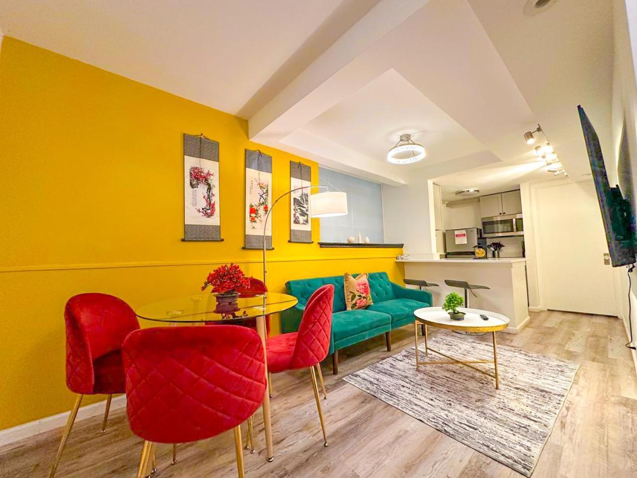 Apartment Japanese Themed 2bedroom In Gold Coast For Up To 4 Guests With Optional Valet Parking