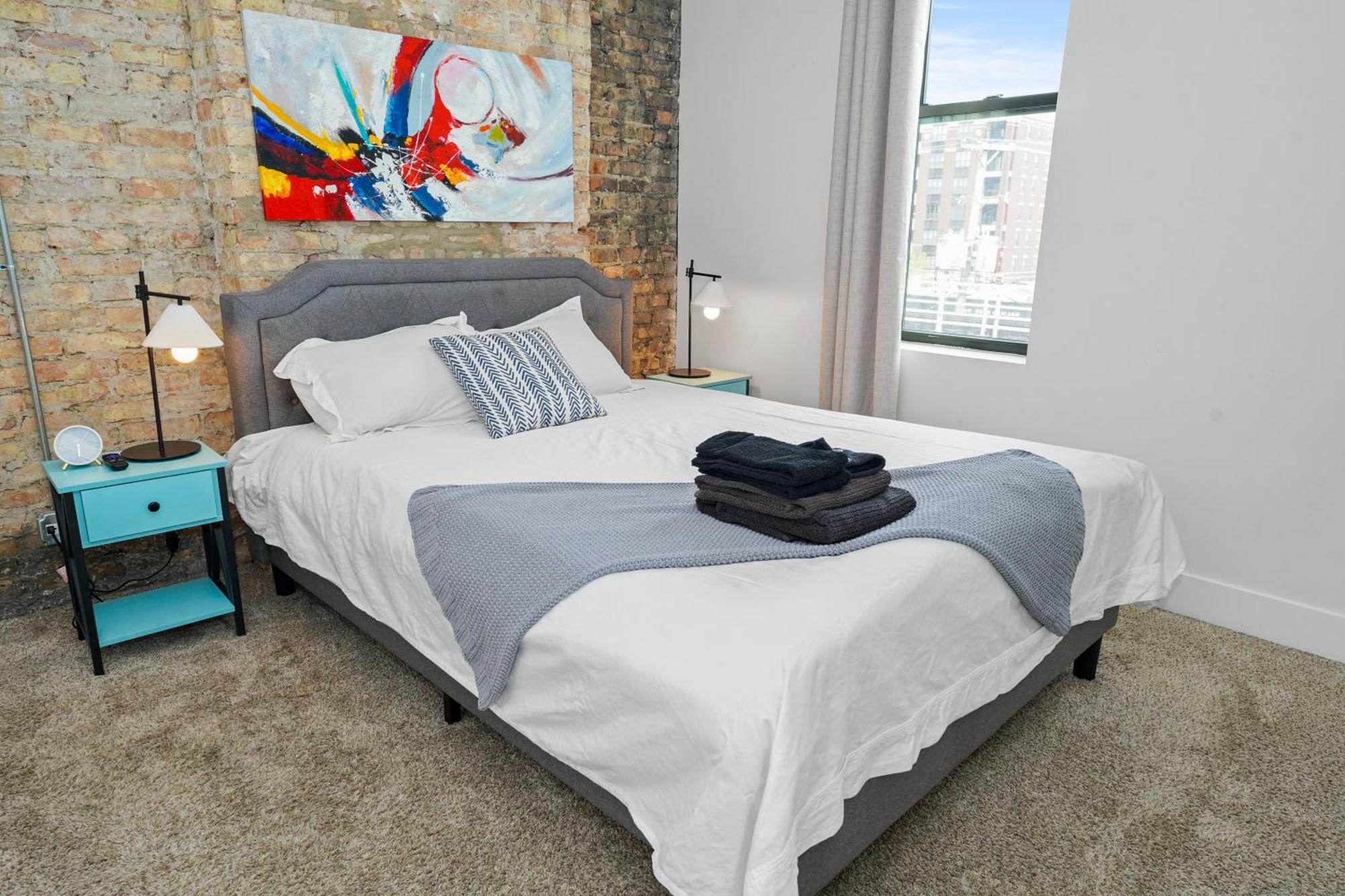 Apartment Bright 3br Retreat Near Mccormick Place Convention And Museum Campus *