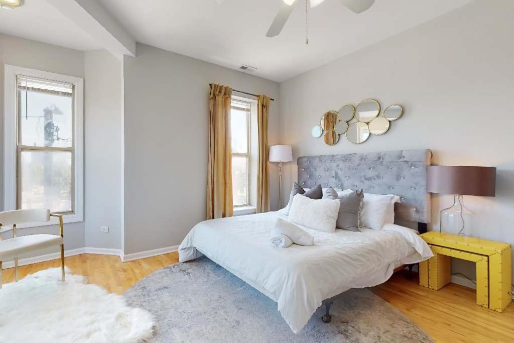 Sleek Urban Retreat Steps From Il Med District *