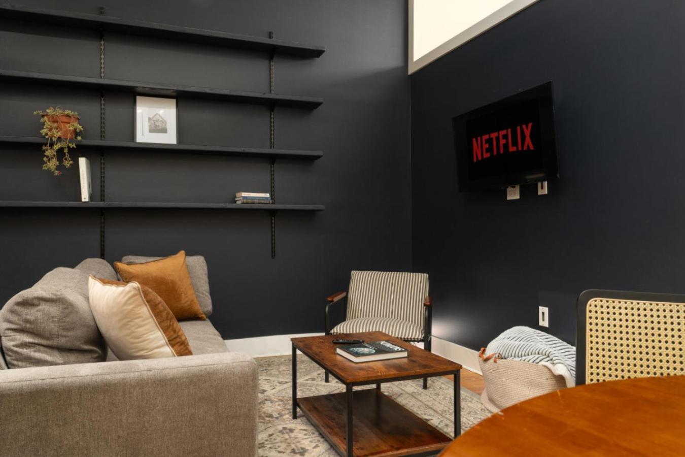 Spacious With Office And Courtyard Apartamento Chicago