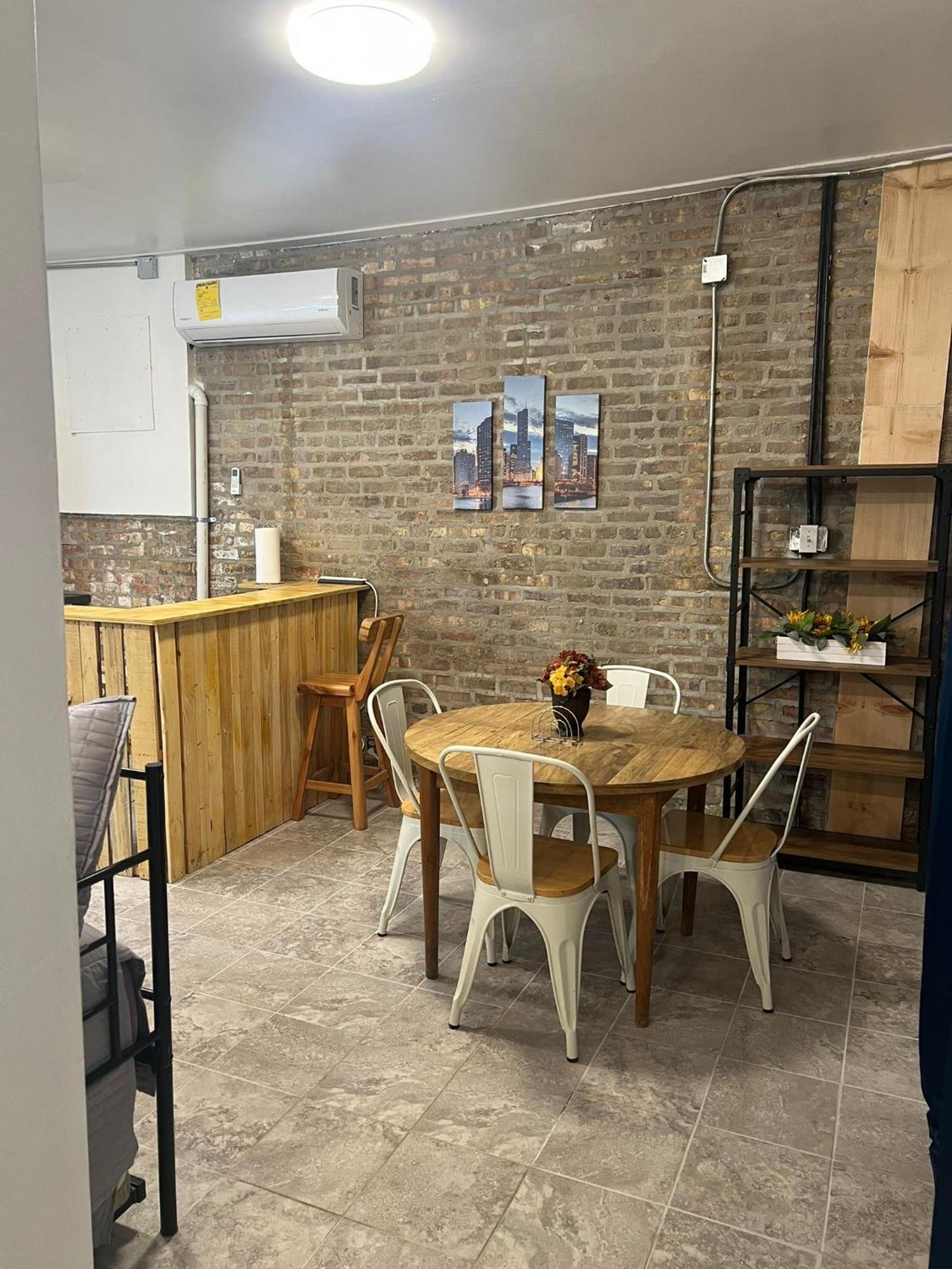 Art Of Sabrinas Dreams Apartment Chicago