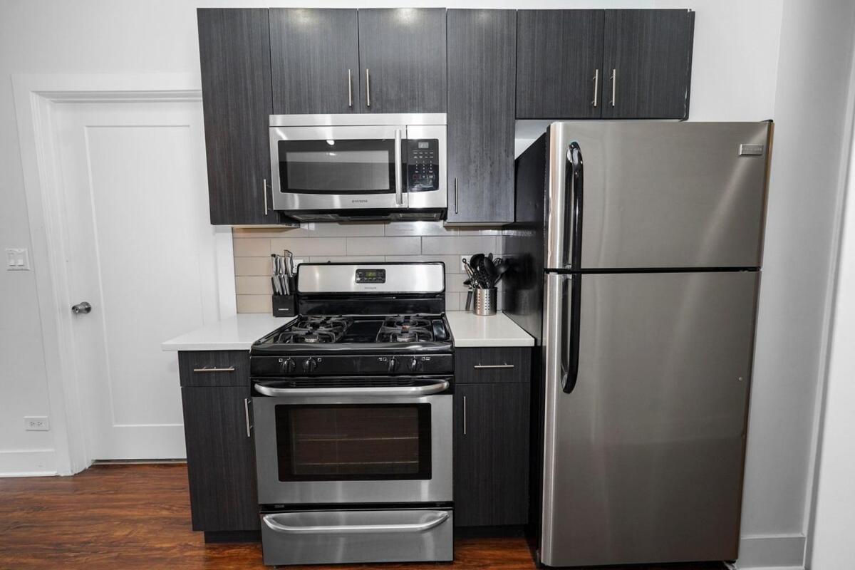 Apartment Modern 3br Unit Near Mccormick Place, Of Illinois And Soldier Field *