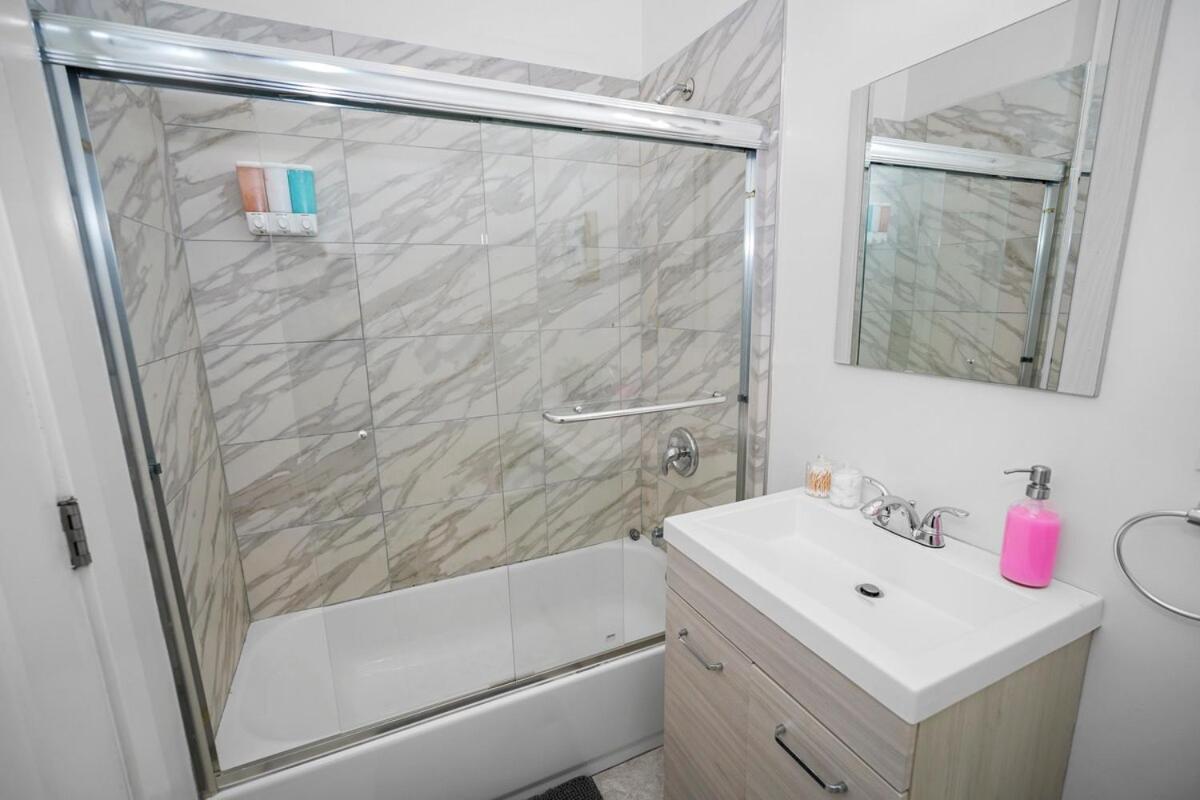 South Loop 3br With Optional Parking Near Mccormick Place Chicago