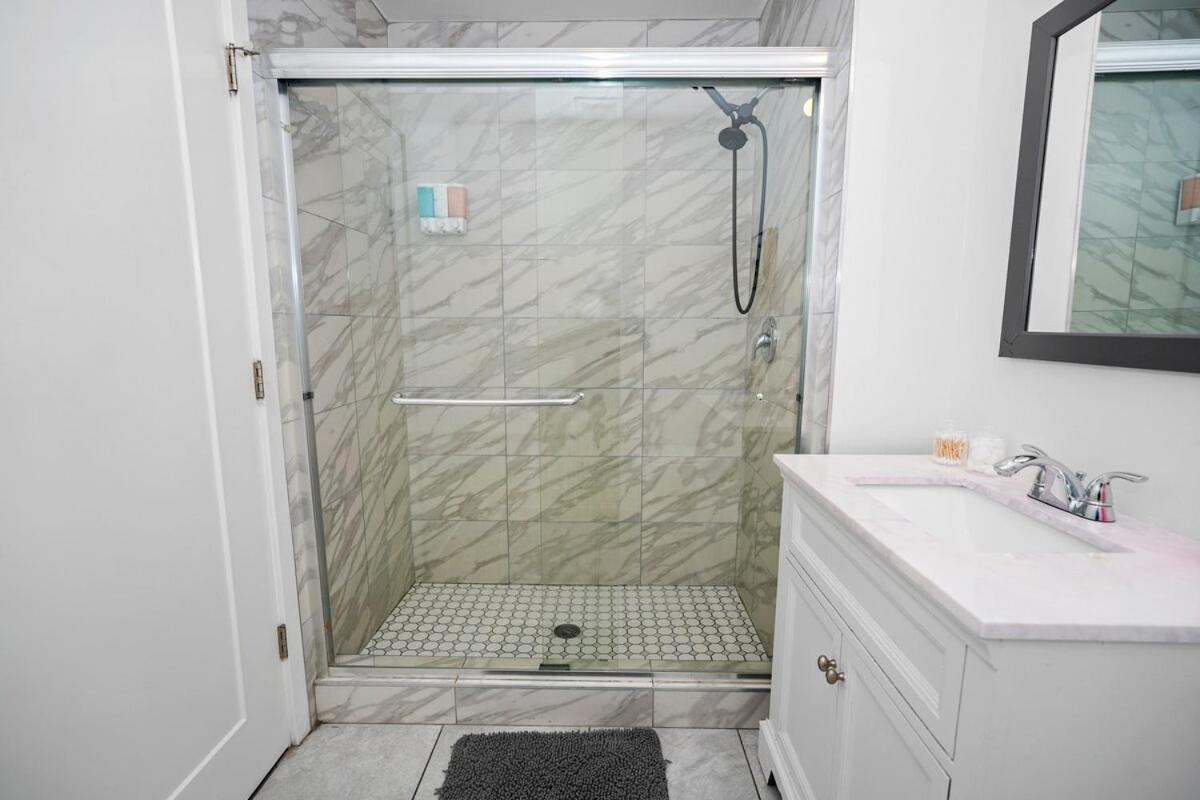 South Loop 3br With Optional Parking Near Mccormick Place Chicago