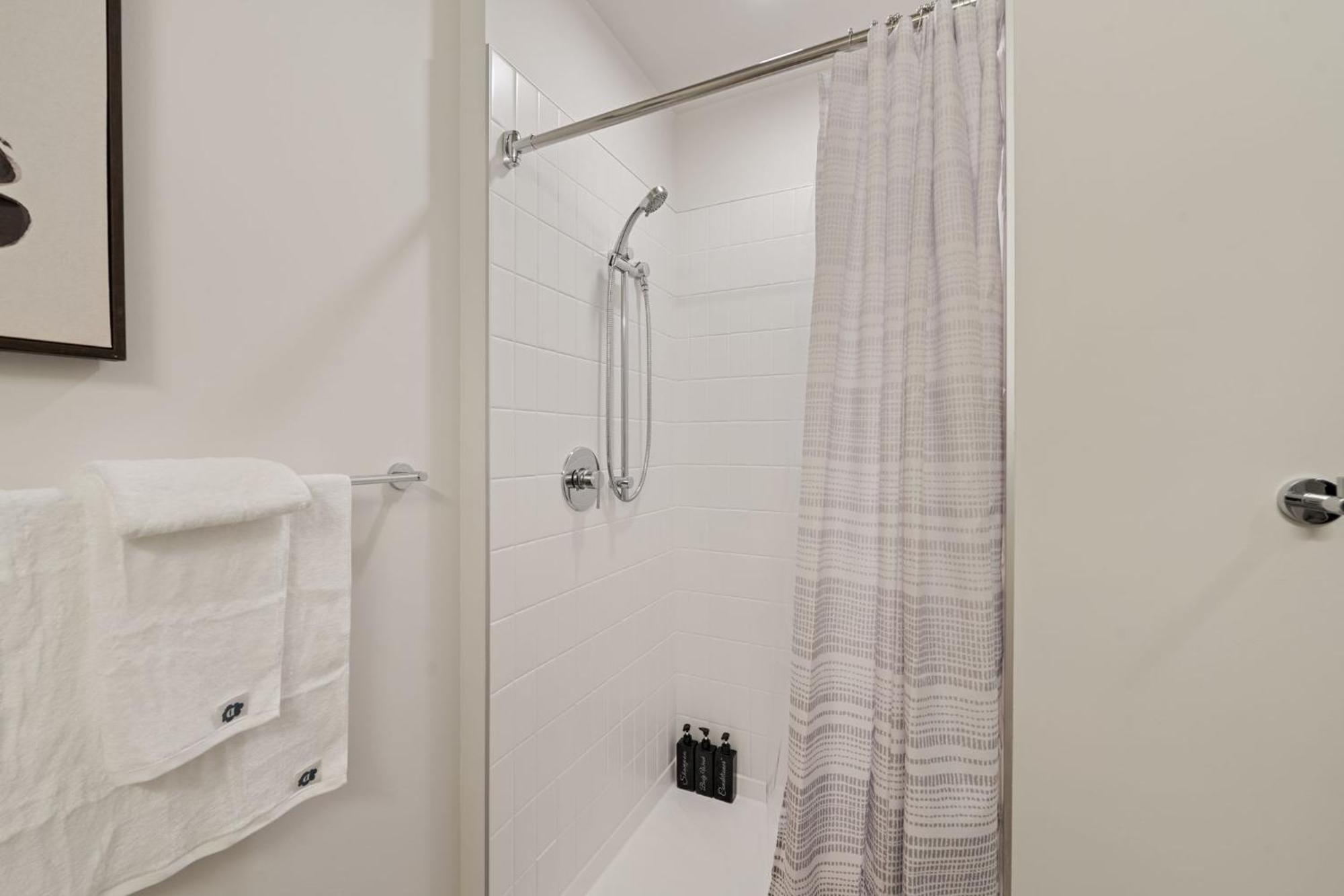 Luxury 3 Bed 3 Bath High Rise With Gym & Amenities Apartamento Chicago