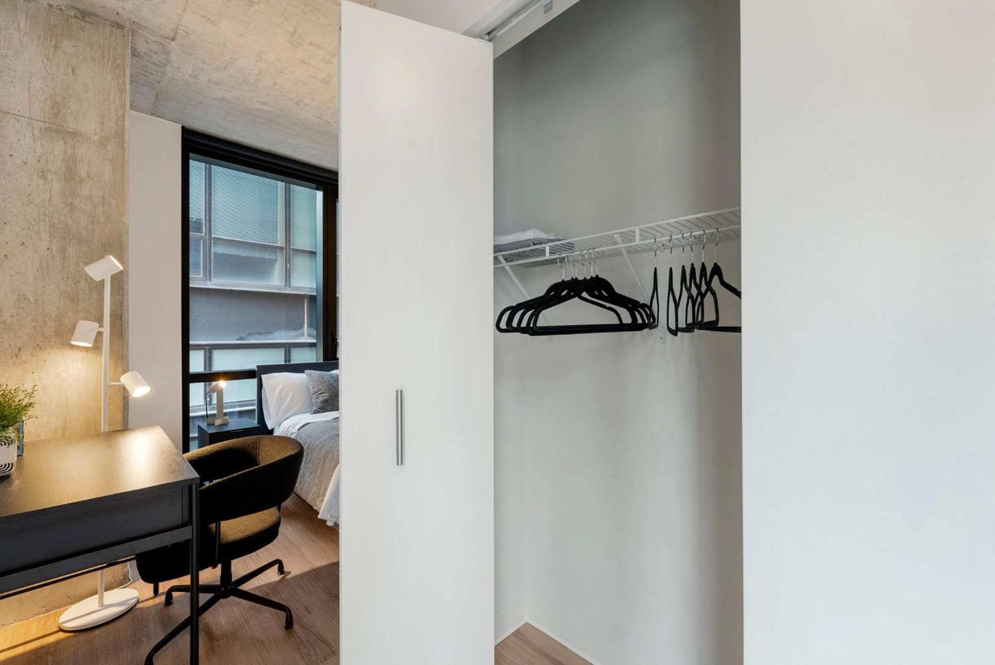 Lux 3 Bed 3 Bath High Rise With Gym & Amenities Chicago
