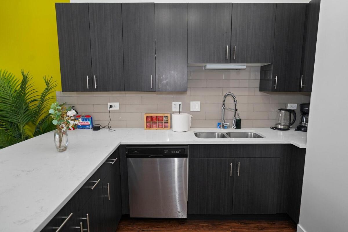 Modern 3Br South Loop Stay Near Mccormick Place & Soldier Field Walk To Downtown Apartment