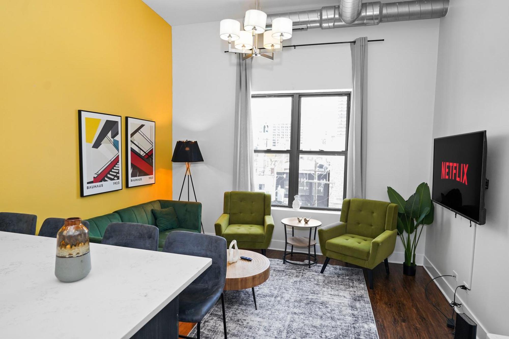 Business And Leisure Cozy 3br Near Mccormick Place And Museum Campus Apartment *