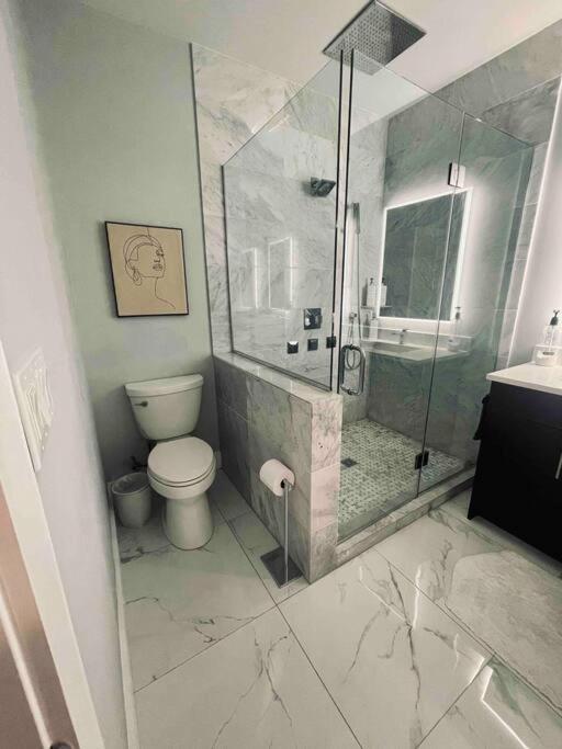 Urban Oasis - Great For Families With Kids Apartment *
