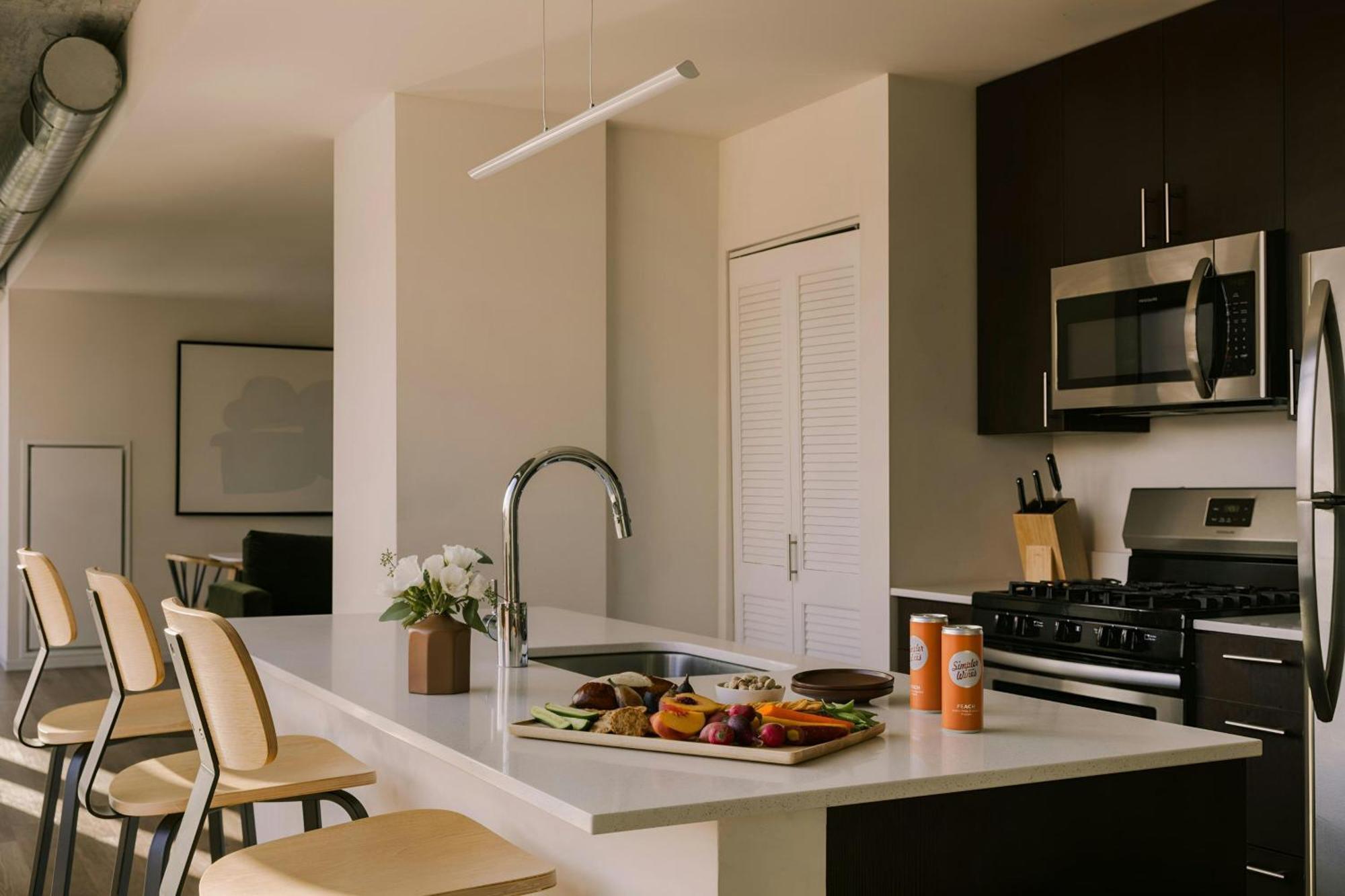 Sonder By Marriott Bonvoy South Wabash Apartments South Loop Aparthotel Chicago