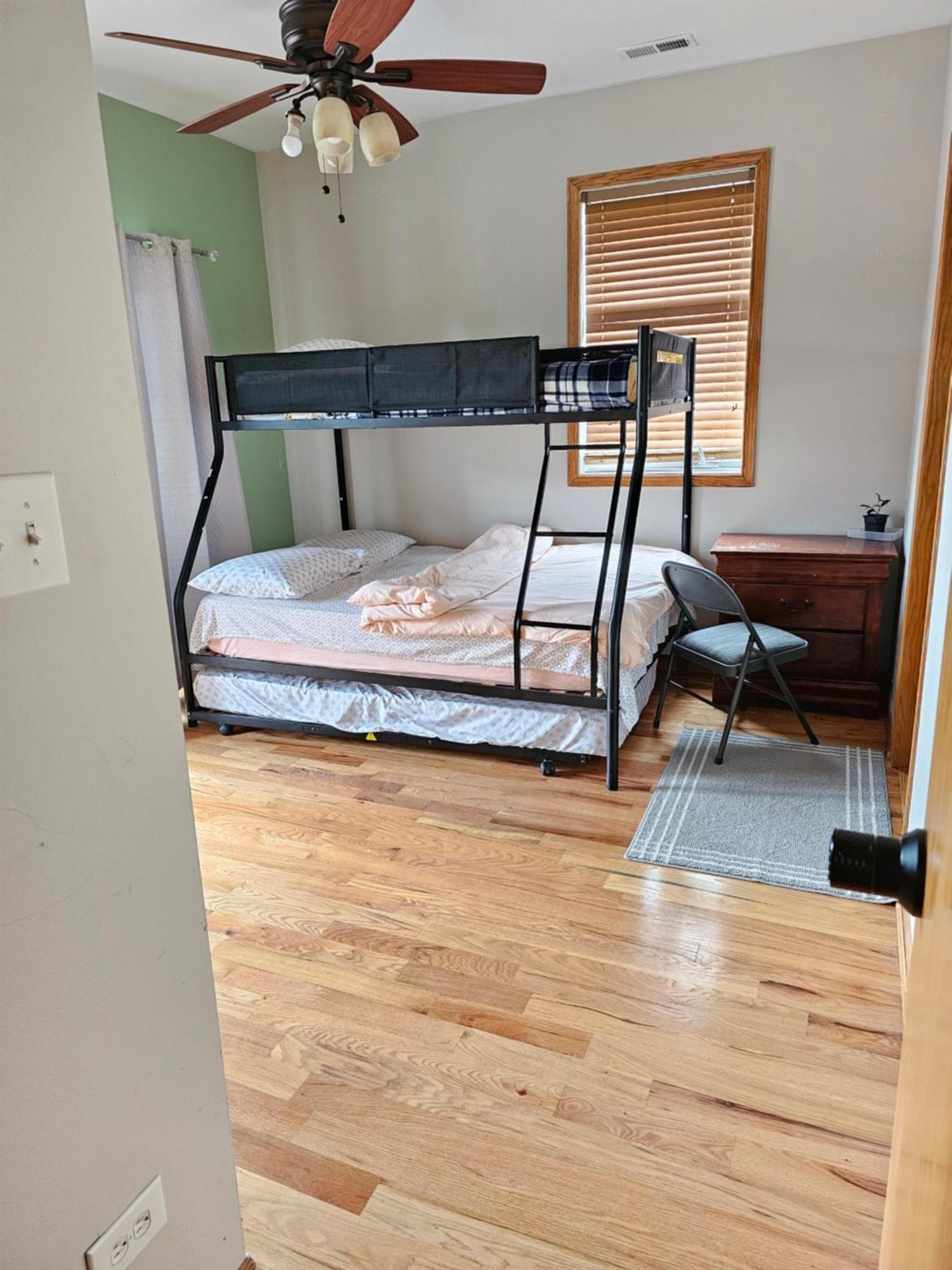 Quarto em Acomodações Particulares 5430 Happy Chicago