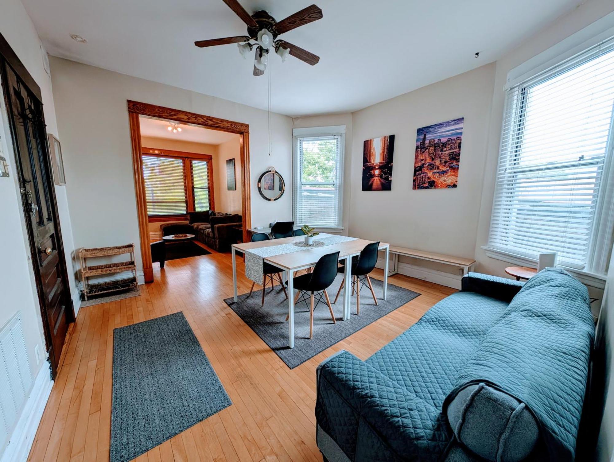 The Roscoe Village Appartement
