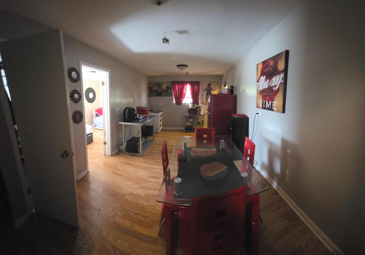 A Cozy Escape Spacious 3-bedroom With Extra Relaxing Area * Chicago