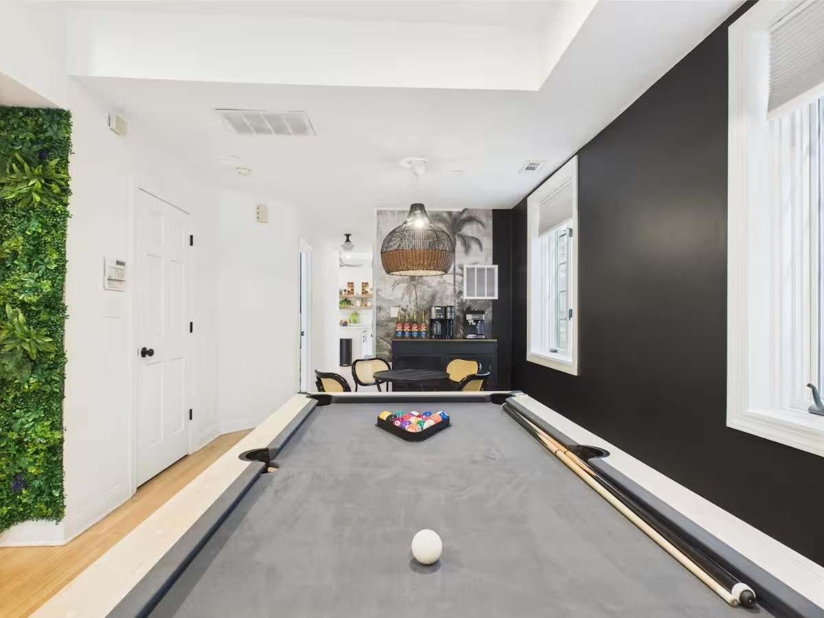 Spacious 4br With Outdoor Oasis