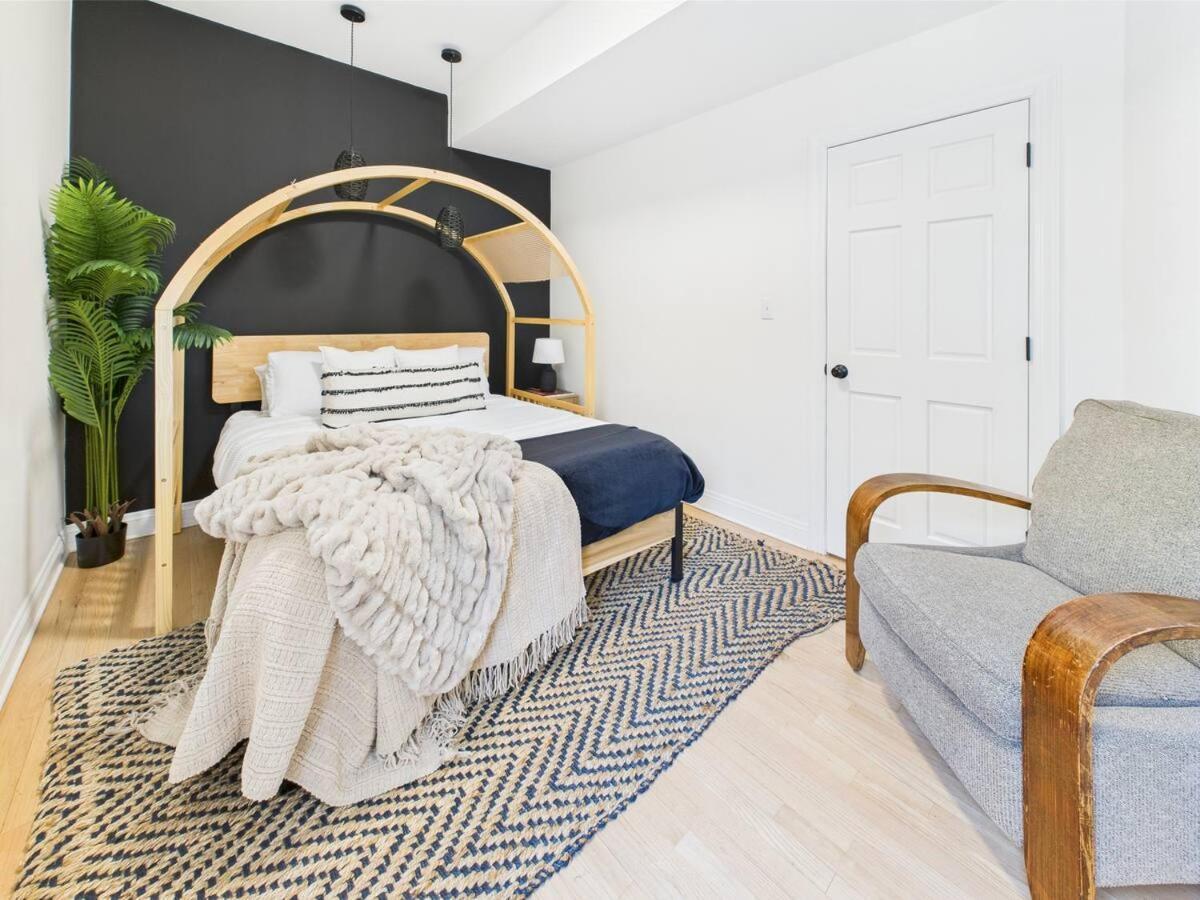 Spacious 4br With Outdoor Oasis Apartment *