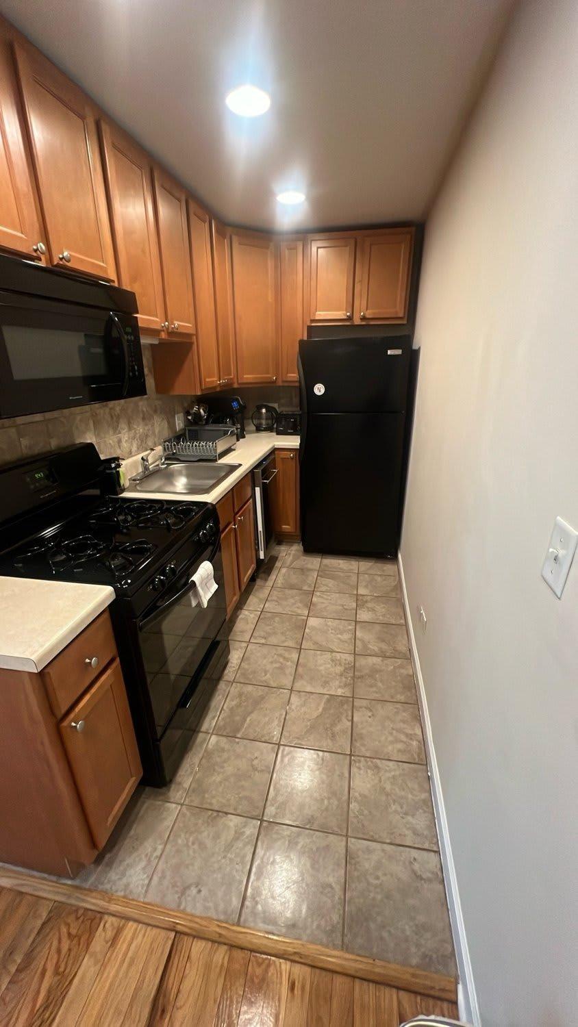 Modern 1br Free Parking Spot *