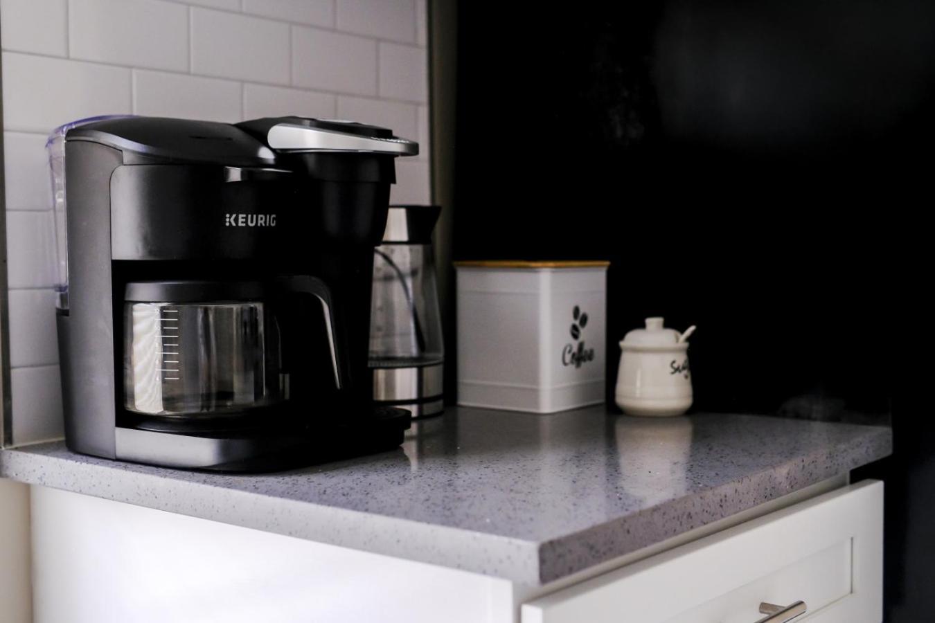 Chic, Cozy 1br With Stylish Workspace Holiday home