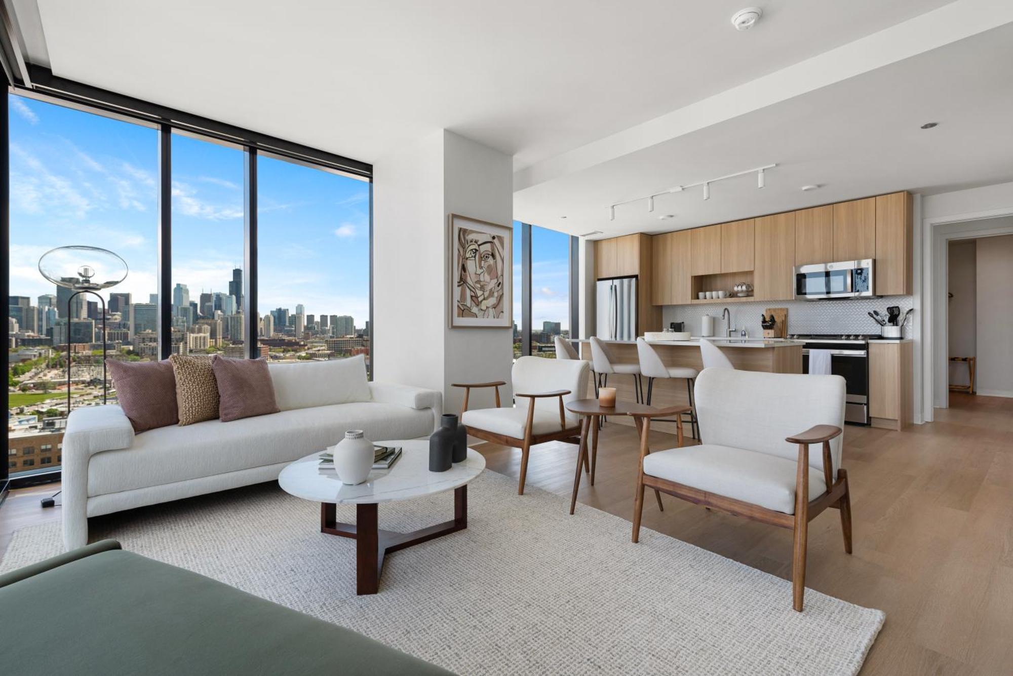 Apartment Foundry Unmatched Skyline Views At Lincoln Park Chicago