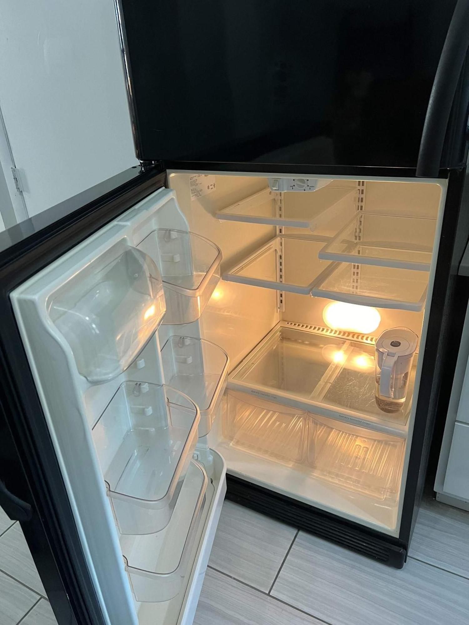 South Loop 2 Bedroom Apartment *