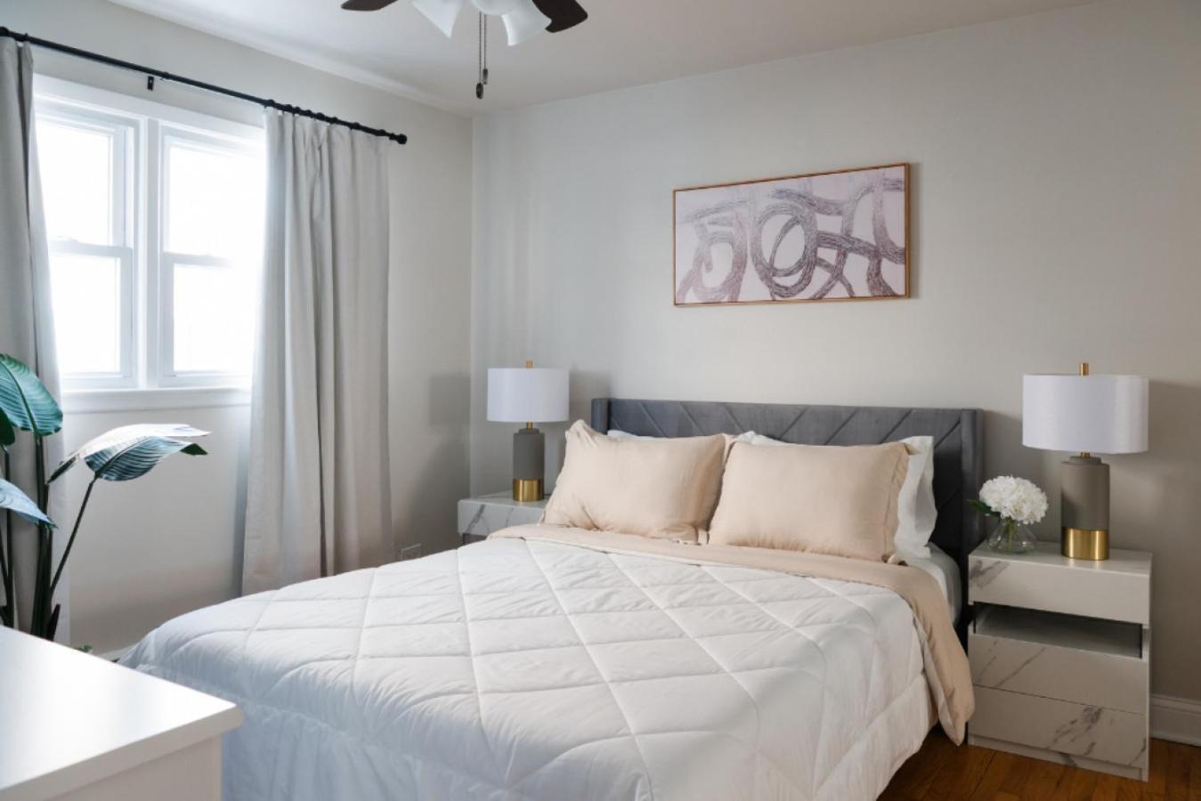 2br Near Ohare And Transit Newly Furnished Modern Apartment *