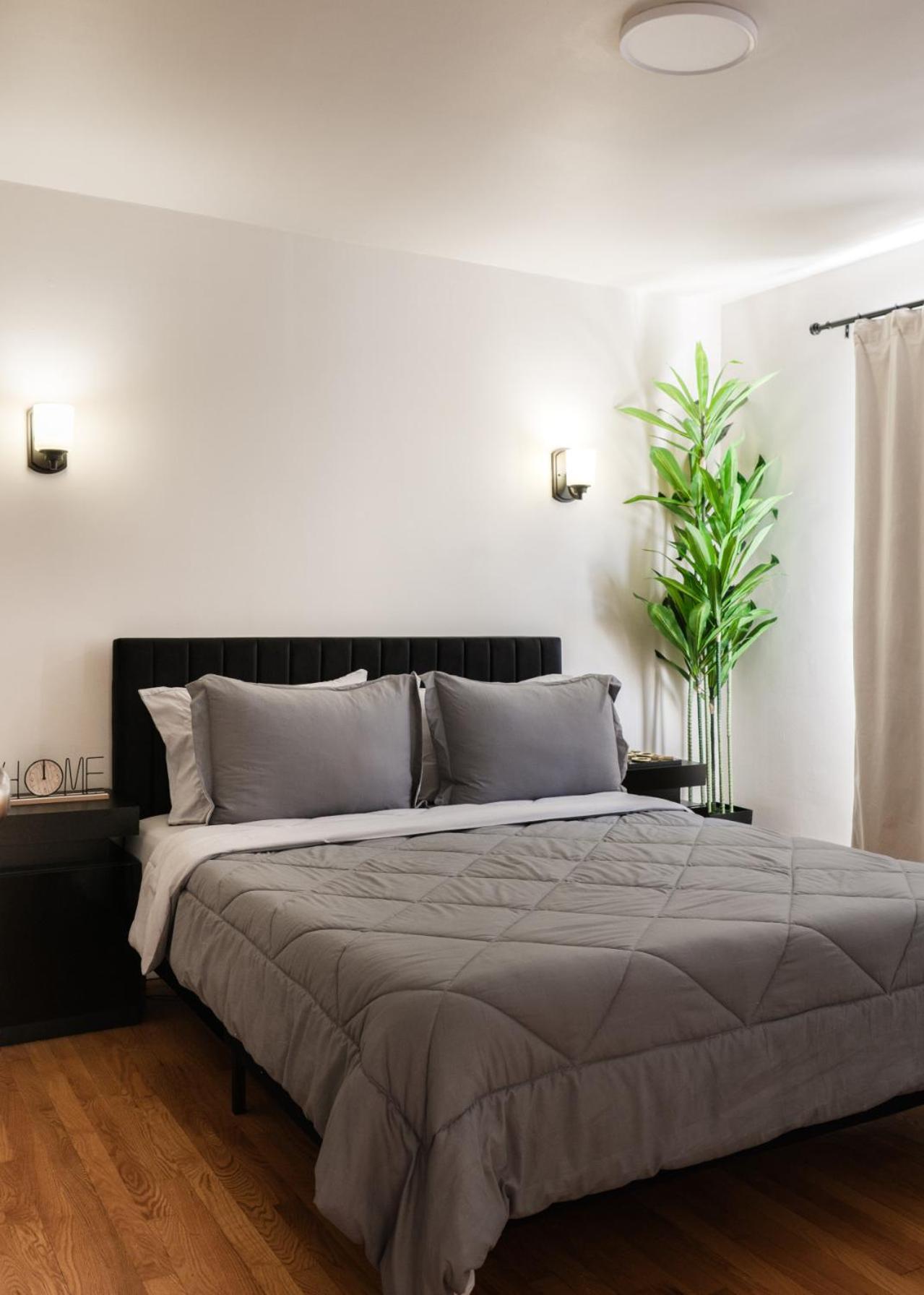 2br Near Ohare And Transit Newly Furnished Modern * Chicago